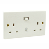 72300-D Duplex United Kingdom GFCI 30Ma Trip Flush or Surface Mount