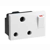 16 Amp 250V 73100x45 S. Africa, India and UK Switched Outlet Receptacle